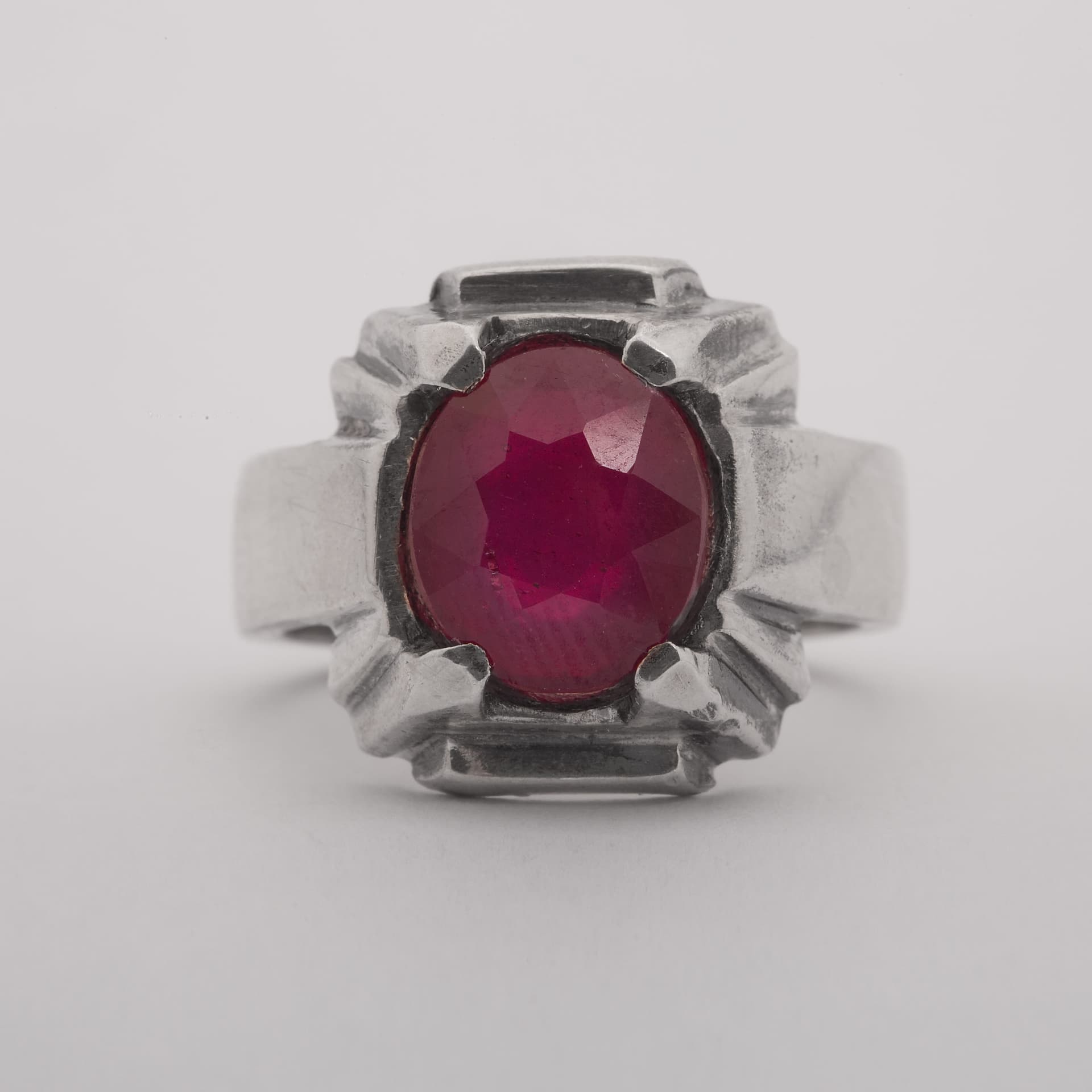 انگشتر نقره مردانه یاقوت سرخ طرح 16 — تصویر 4
