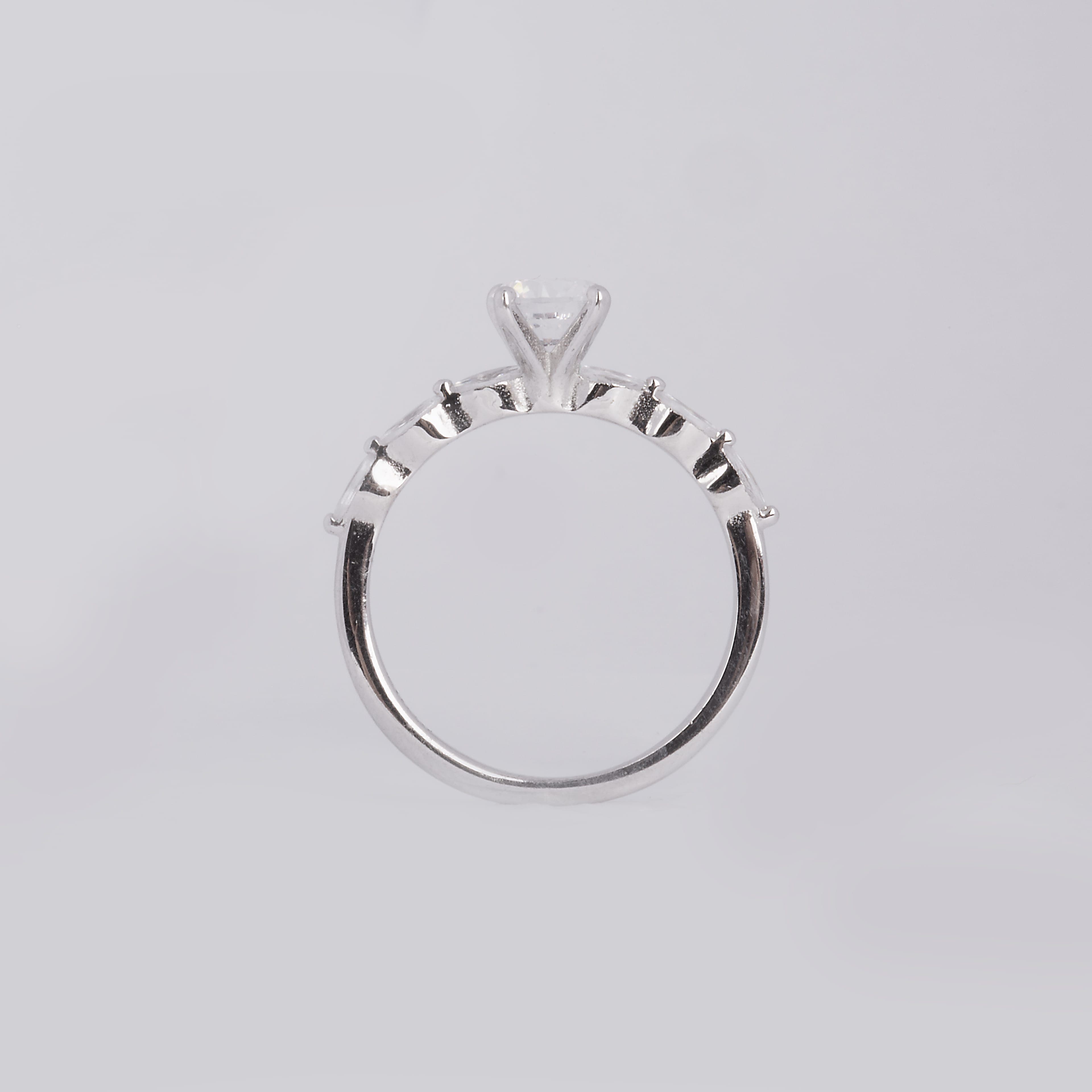 انگشتر نقره زنانه جواهری طرح 37